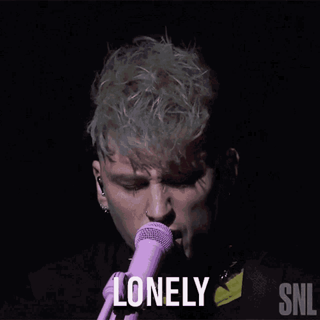 Lonely Without You Machine Gun Kelly GIF - Lonely Without You Machine Gun Kelly Lonely Song GIFs