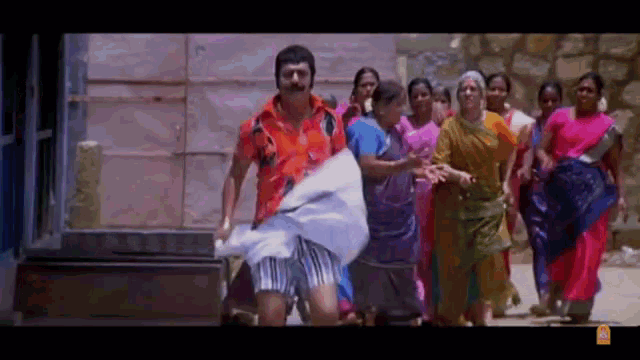 Vivek Running GIF - Vivek Running Tamil GIFs