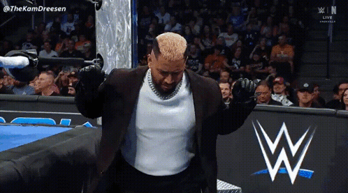 solo-sikoa-wwe.gif