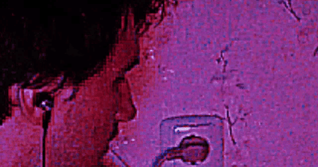 a close up of a cat 's face with the words " закончили " written below it