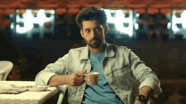 Zaroon Rajveer Singh GIF - Zaroon Rajveer Singh Drinking Tea GIFs