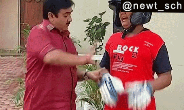 Angry Jethalal Beating Goli Punishment GIF - Angry Jethalal Beating Goli Punishment Tarak Mehta Ka Ooltah Chashmah GIFs