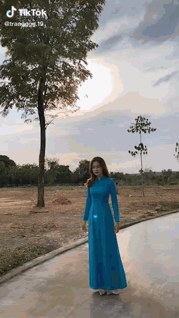 Vietnamese Aodai GIF - Vietnamese Aodai Girl GIFs