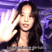 a woman waving her hand with the words " saluda si sos de tiaru " written on the bottom