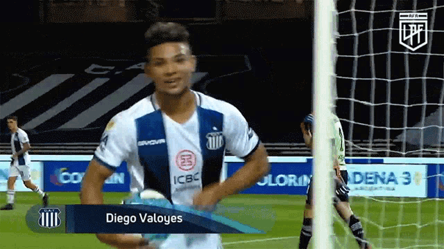Kissing Diego Valoyes GIF - Kissing Diego Valoyes Copa Liga Profesional GIFs