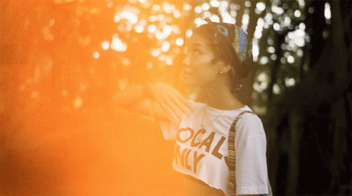 Look At This Jhene Aiko GIF - Look At This Jhene Aiko Born Tired GIFs