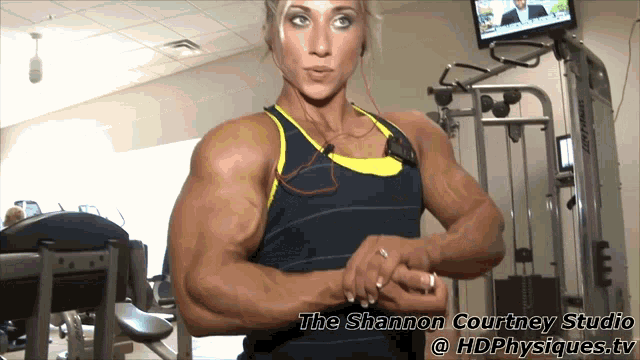 Shannon Courtney Female Bodybuilder GIF - Shannon Courtney Female Bodybuilder 04261992 GIFs