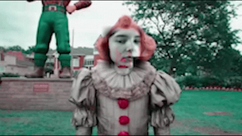 Sarah Brockwell It Clown GIF - Sarah Brockwell It Clown M3m3 GIFs