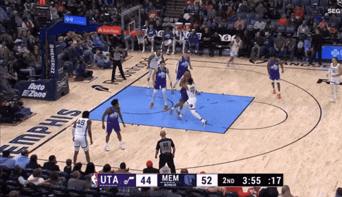 a basketball game between memphis and uta