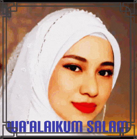 a woman wearing a white hijab with the words halaikum salam