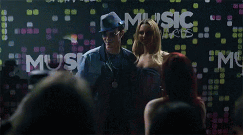 The Blue Jean Couple GIF - Justin Timberlake Britney Spears Retro GIFs