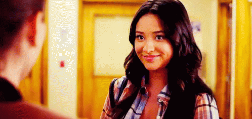 Shay Mitchell GIF - Shay Mitchell Pretty Little Liars Smile GIFs