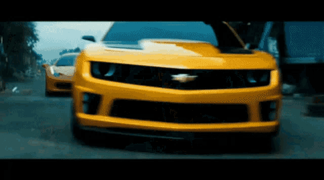 Bumble Bee Transformers GIF - Bumble Bee Transformers Dark Of The Moon GIFs