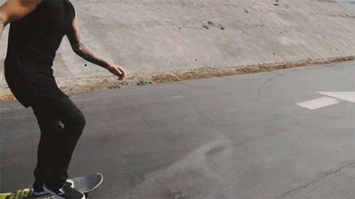 Skateboarding Justin Bieber GIF - Skateboarding Justin Bieber Company GIFs