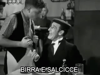Birra E Salcicce GIF - Birra E Salsicce Toto Birra GIFs