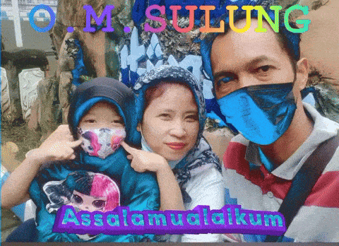 a picture of a family wearing face masks with the words assalamualaikum on the bottom right