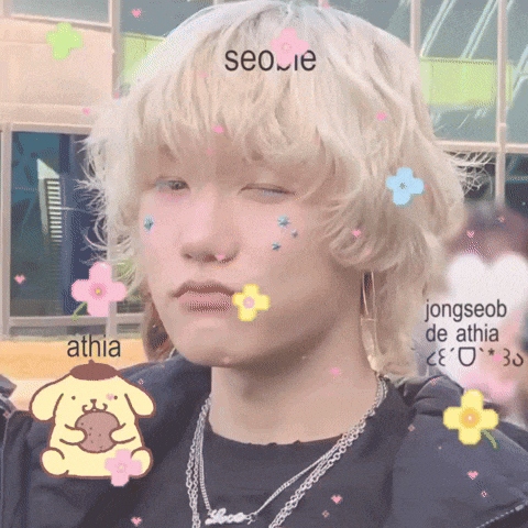 a picture of a person with flowers on their face and the name seo.ie on top