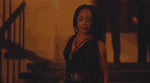 Out With The Trash Ahs GIF - Out With The Trash Ahs Apocalypse GIFs