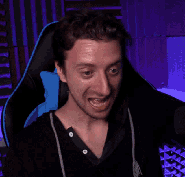 Projared Spicy Wing GIF - Projared Spicy Wing Eat GIFs