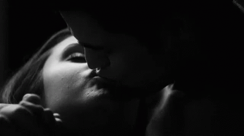 Kiss The Vampire Diaries GIF - Kiss The Vampire Diaries Elena Gilbert GIFs