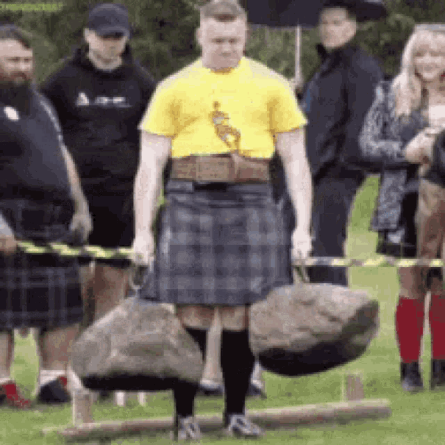 Heavy Weight GIF - Heavy Weight Carrying GIFs
