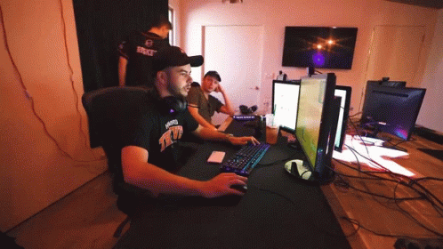 Focused In The Zone GIF - Focused In The Zone Concentrated GIFs
