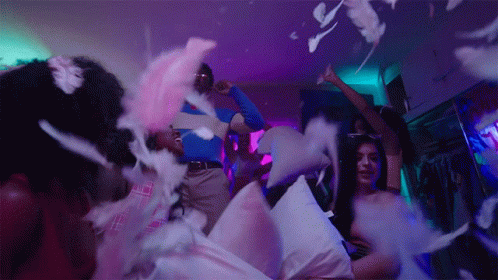 Pillow Fight Party GIF - Pillow Fight Party Wild GIFs