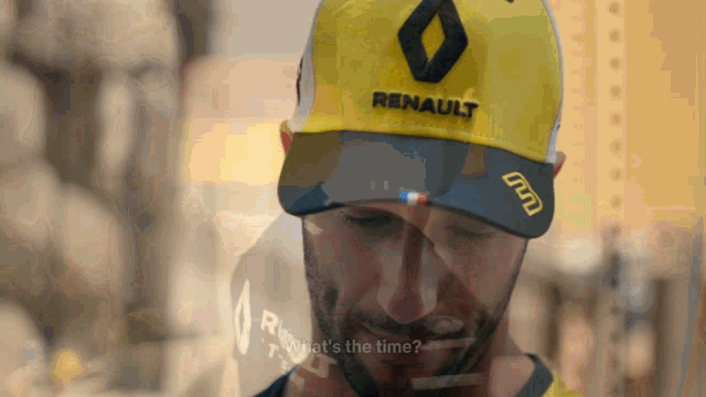 Drink Formula1 GIF - Drink Formula1 Ricciardo GIFs