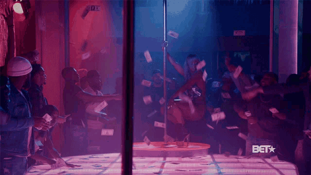 Throwing Money Stripper GIF - Throwing Money Stripper Performing GIFs