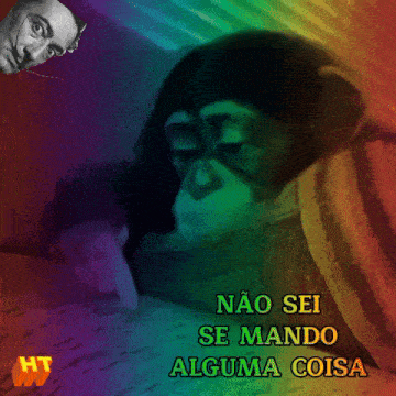 a picture of a chimpanzee with the words nao sei se mando alguma coisa below it