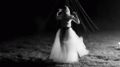Mariemai Mariemainews GIF - Mariemai Mariemainews Dance Moves GIFs