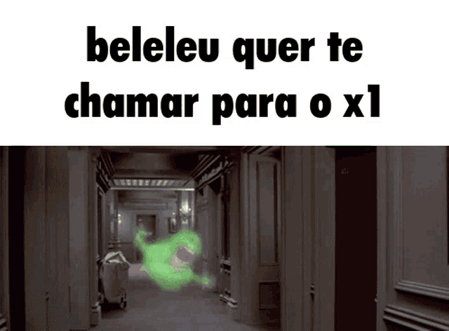 a picture of a hallway with the words beleleu quer te chamar para o x1