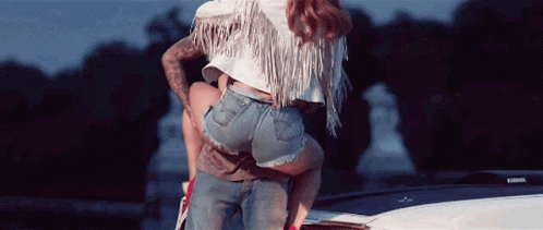 Lift Her Up Crossed Legs Kiss GIF - Lift Her Up Crossed Legs Kiss Lifting GIFs