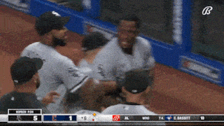 a baseball game is being played between the white sox and the alligators
