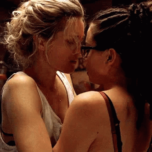 GIF de Girls Kissing Sexy