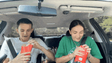 Mia And Peter Peter And Mia GIF - Mia And Peter Peter And Mia Twins GIFs