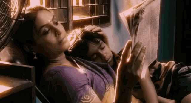 Bed Time Bed Time Story GIF - Bed Time Bed Time Story Mothers Love GIFs
