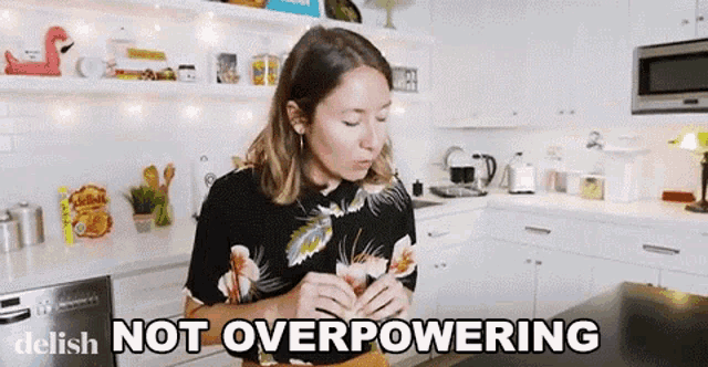 Not Overpowering Not Strong GIF - Not Overpowering Not Strong Taste GIFs