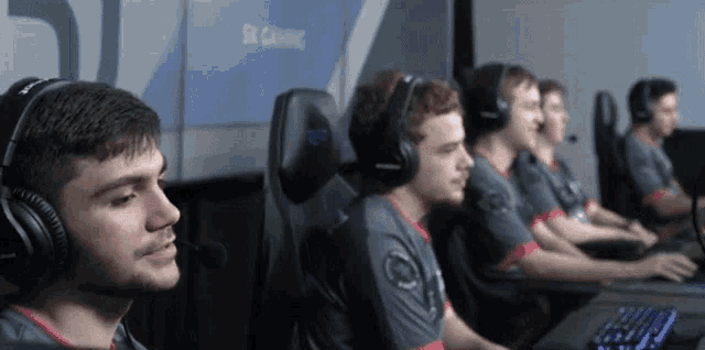Gamers Team GIF - Gamers Team Gaming GIFs