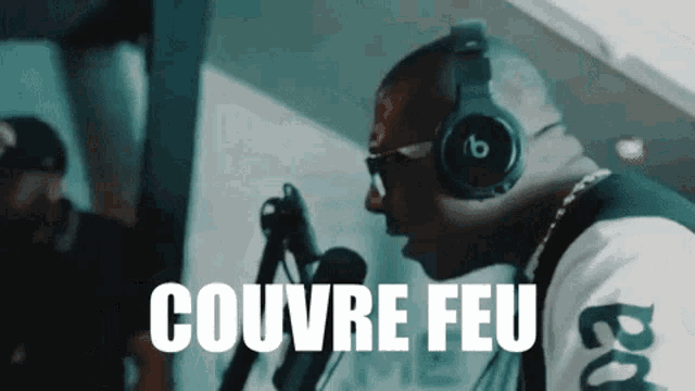 Couvrefeu Couvrefeudangereux GIF - Couvrefeu Couvrefeudangereux Jacky Brown GIFs
