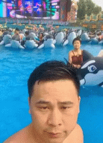 Maremoto Funny Selfie GIF - Maremoto Funny Selfie Splash GIFs