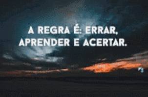 a picture of a sunset with a quote in spanish