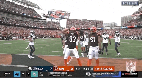 a football game between the seahawks and the dolphins is being broadcast on cbs