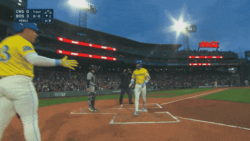 a baseball game is being played between the cws and bos teams