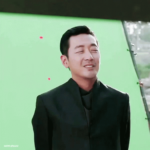 하정우 강림 미소 촬영 신과함께 영화 GIF - Gangrim Ha Jungwoo Smile GIFs