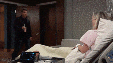 Gh Carly Spencer GIF - Gh Carly Spencer Laura Wright GIFs