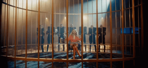 Taylor Swift Cage GIF - Taylor Swift Cage Golden Cage GIFs