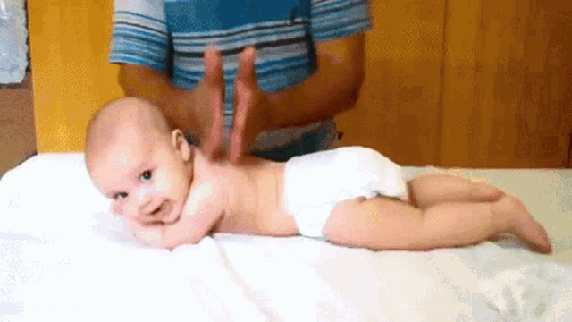 Baby Massage GIF - Baby Massage GIFs