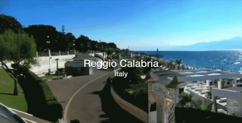 Reggio Calabria Italia Mare Estate Vacanze Viaggio Villeggiatura Villeggiare Viaggiare Spiaggia GIF - Italy Seashore Coastline GIFs
