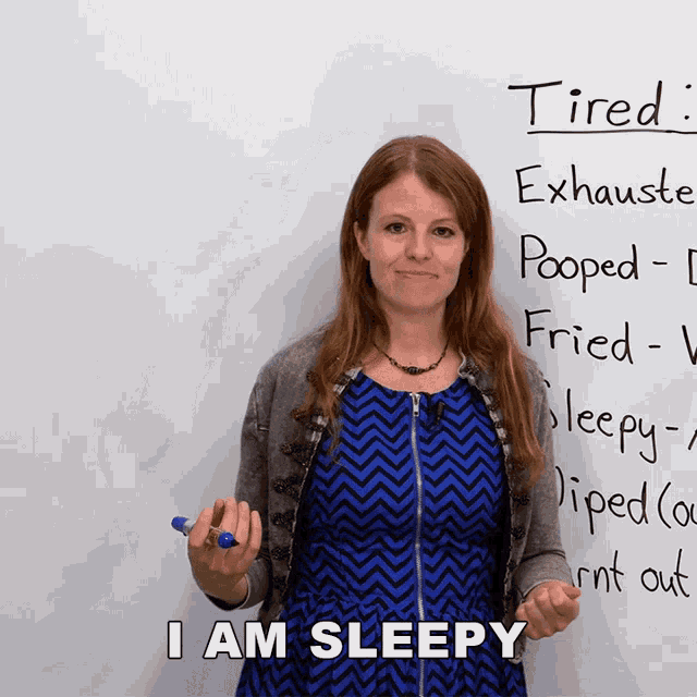 I Am Sleepy Emma GIF - I Am Sleepy Emma Engvid GIFs
